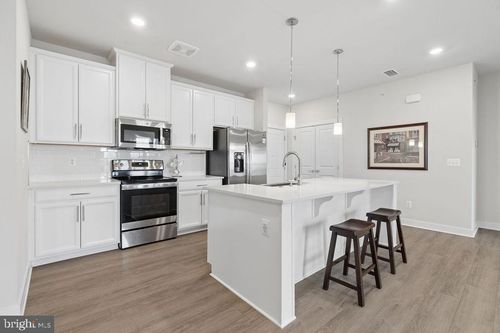 2w-12850 Mosaic Park Way, HERNDON, VA, 20171 | Card Image