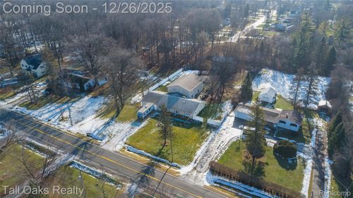 6054 E Pierson Rd, Flint, MI, 48506-2250 | Card Image