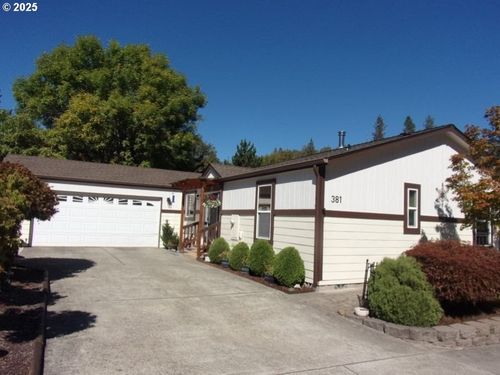 381 Knoll Terrace Dr, Canyonville, OR, 97417-9715 | Card Image