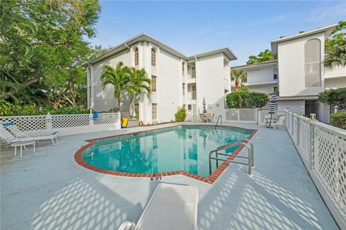 a102-6304 Pointe West Blvd, BRADENTON, FL, 34209-5514 | Card Image
