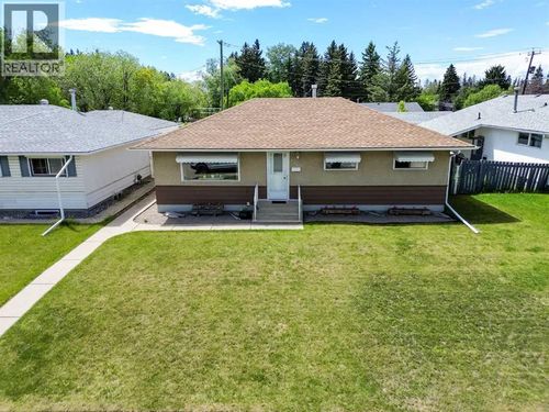 3206 44a Ave, Red Deer, AB, T4N3J7 | Card Image
