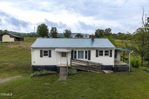 1313 Oasis Rd, Bulls Gap, TN, 37711-2519 | Card Image