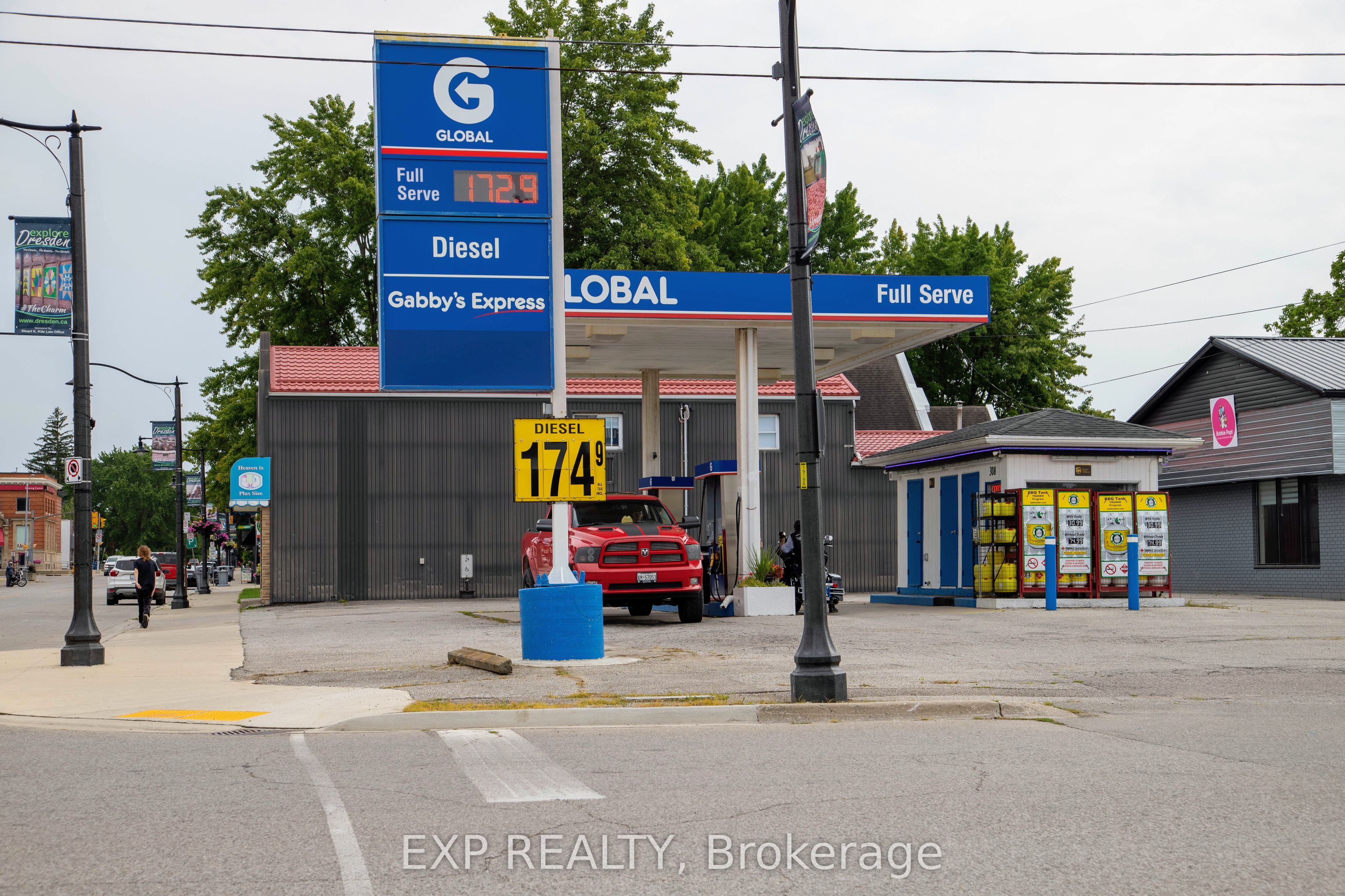 Commercial Sale in Chatham-Kent 2