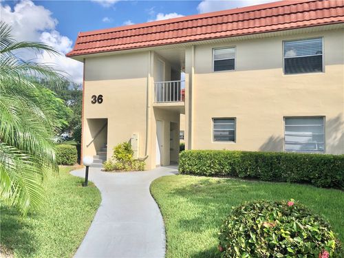 201-36 Pine Arbor Ln, VERO BEACH, FL, 32962-4680 | Card Image