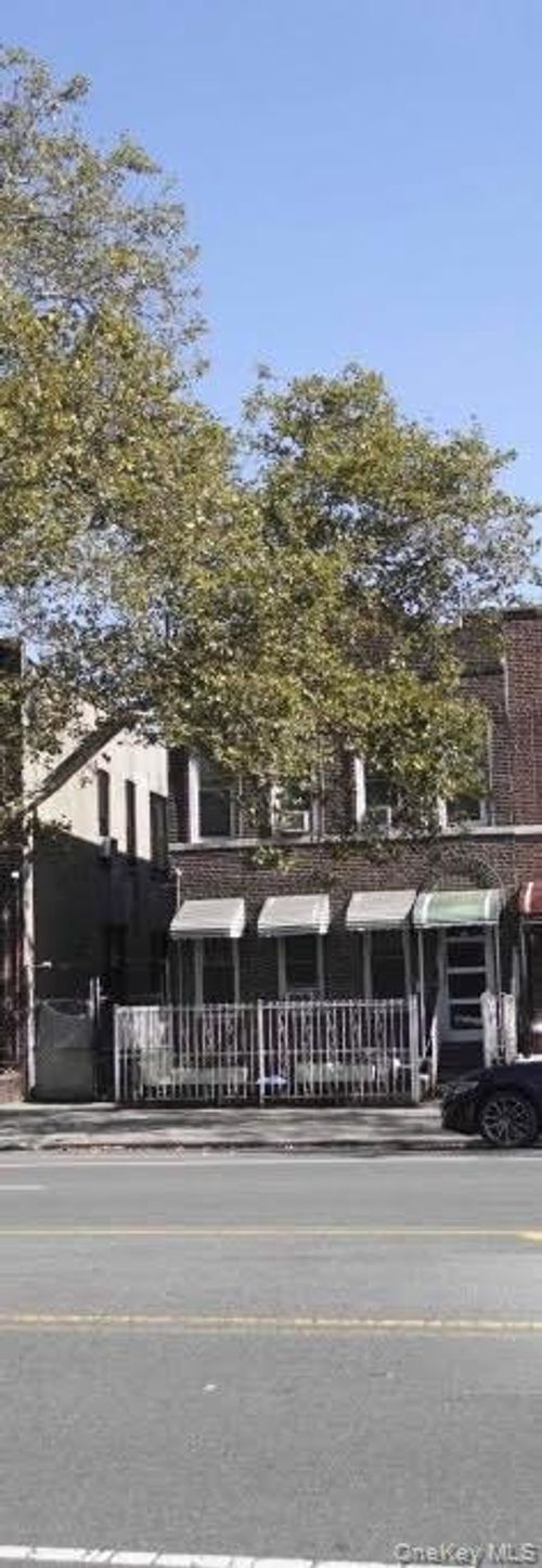109 Rockaway Pkwy, Brooklyn, NY, 11212-3624 | Card Image