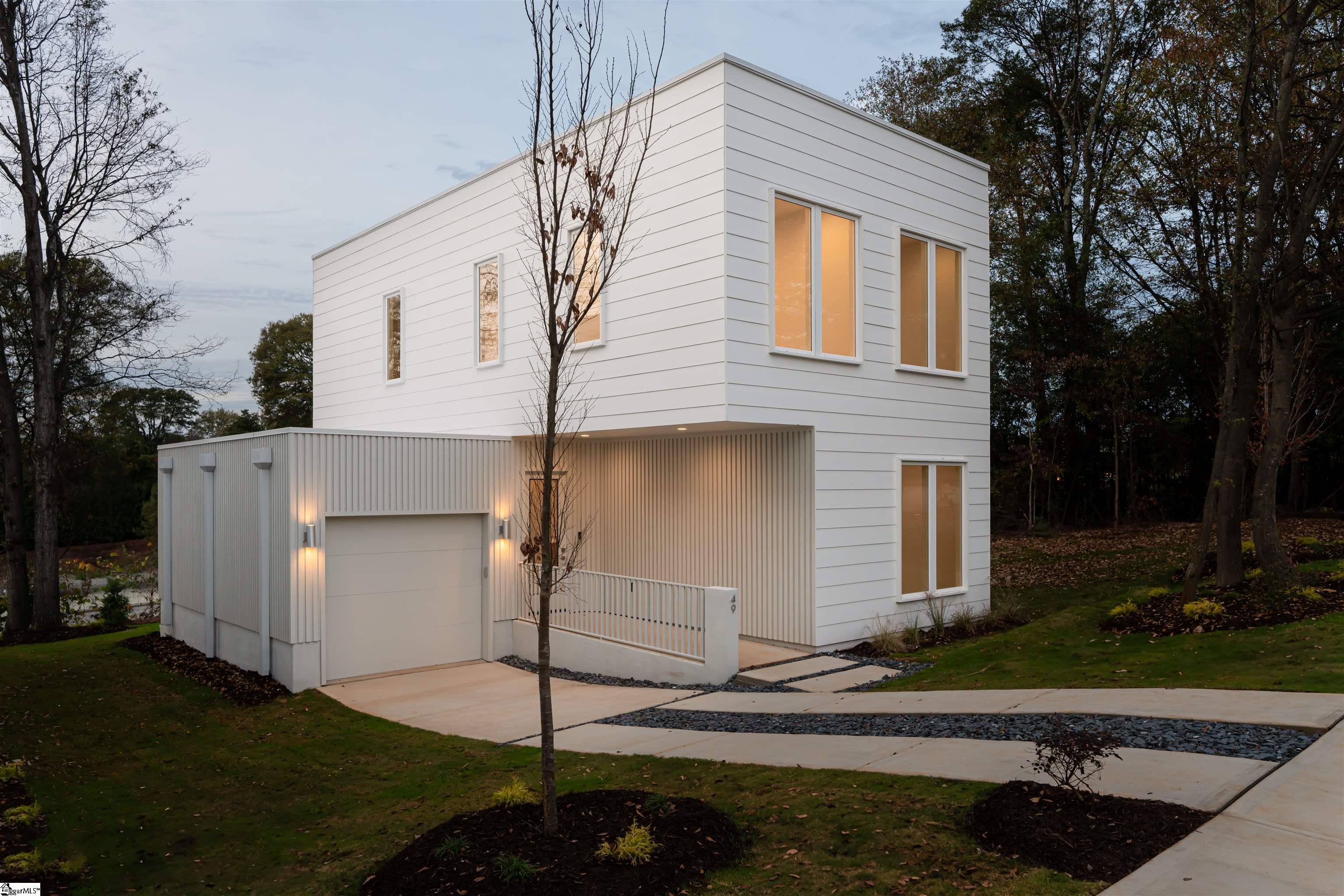 Baywood Ave, Greenville, SC 29607