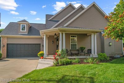 249 Summer Shade Drive, Home with 3 bedrooms, 2 bathrooms and null parking in Marion Twp MI | Image 2