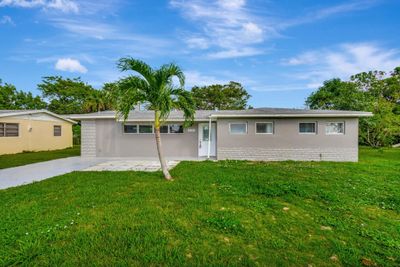 5205 45th Street, House other with 3 bedrooms, 2 bathrooms and null parking in West Palm Beach FL | Image 2