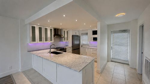 17c-2200 Ne 33rd Ave, Fort Lauderdale, FL, 33305-1898 | Card Image