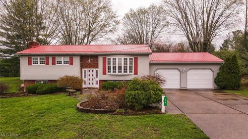 79 Windy Point Dr, Waterford, OH, 45786-5442 | Card Image