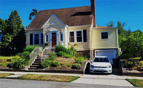 146 Lexington Avenue, Cranston, RI, 02910 | Card Image