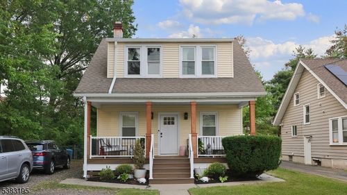 589 E Main St, Bridgewater, NJ, 08807-3257 | Card Image