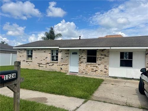 1226 Kenny Dr, Westwego, LA, 70094-5441 | Card Image