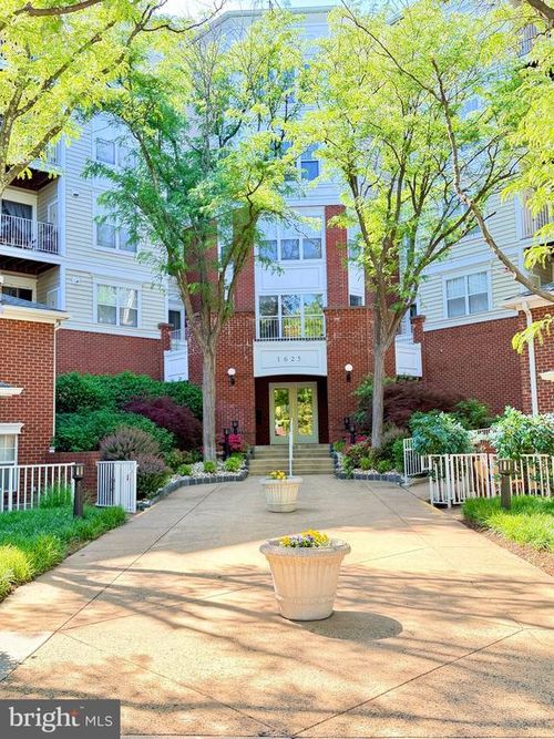 314-1625 International Dr, MCLEAN, VA, 22102-4814 | Card Image
