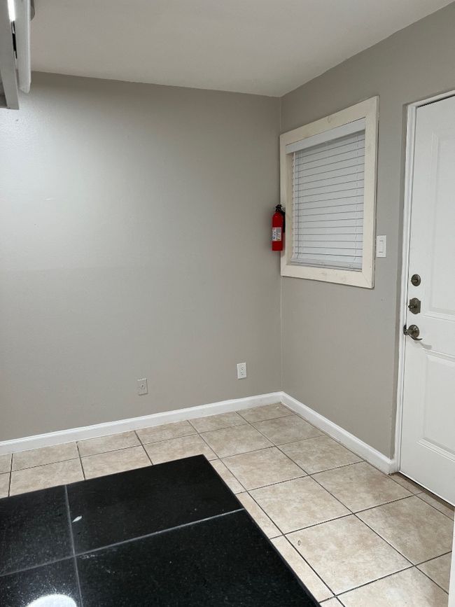 APT-103 - 2413 Leon St, Condo with 2 bedrooms, 1 bathrooms and 1 parking in Austin TX | Image 12