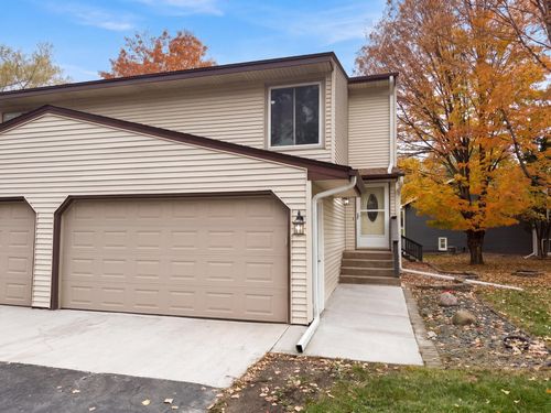 15393 Trillium Circle, Eden Prairie, MN, 55344 | Card Image