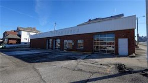 1105 Wheeling Ave, Cambridge, OH, 43725-2546 | Card Image