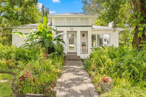 135 Aranda St Ne, ST PETERSBURG, FL, 33704-3705 | Card Image