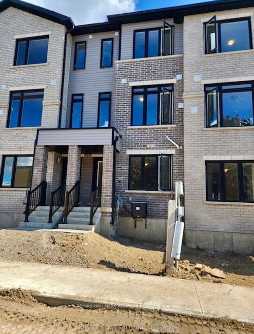 405-585 Colborne St, Brantford, ON, N3S0K4 | Card Image