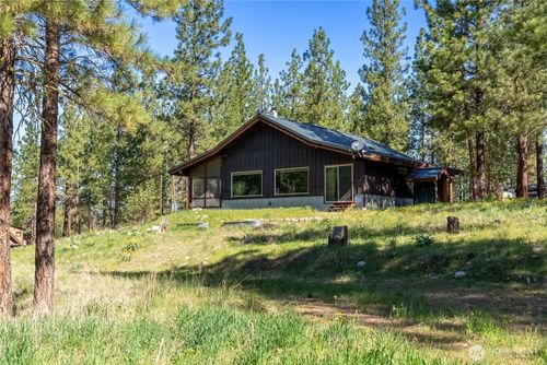 21 Twin Lakes Dr, Winthrop, WA, 98862-9157 | Card Image