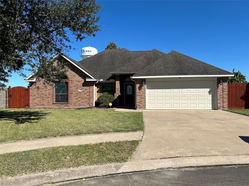 113 Eagle Nest Ct, Richwood, TX, 77566-4765 | Card Image