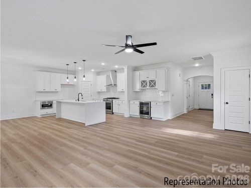 1242 N Sharon Amity Rd, Charlotte, NC, 28211-3144 | Card Image