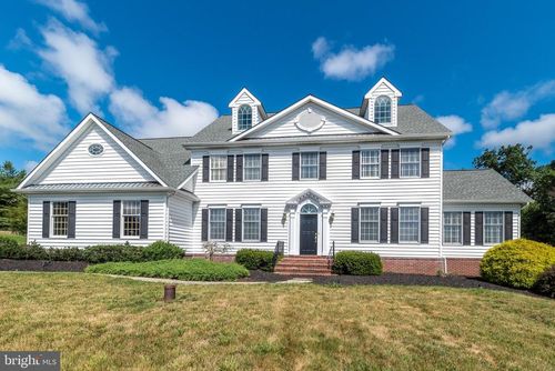 2560 Country View Ln, HARLEYSVILLE, PA, 19438-1422 | Card Image