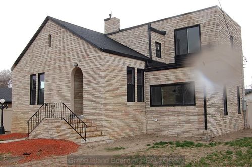 442 W 1st St, Minden, NE, 68959-1510 | Card Image