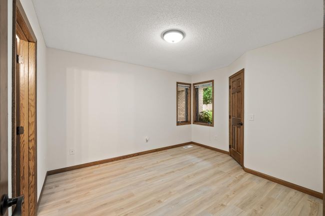 30_5687_Dunlap30_mls.jpg | Image 30