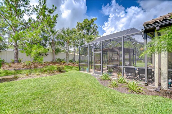 8433 Alberata Vista Dr, House other with 2 bedrooms, 2 bathrooms and null parking in Tampa FL | Image 8