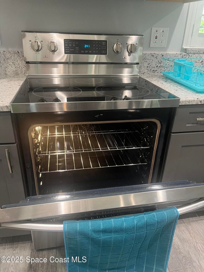 5845 Garretts Rd, House other with 2 bedrooms, 2 bathrooms and null parking in Sebastian FL | Image 16