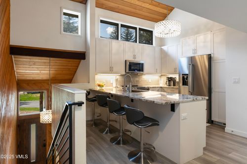 167-149 Willis Pl, Beaver Creek, CO, 81620-5698 | Card Image