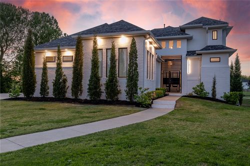 203 Cascade Cir, Cave Springs, AR, 72718-5506 | Card Image