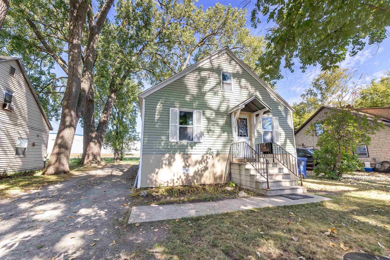 Perrot St, Green Bay, WI 54302
