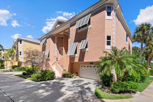 13-3942 Hamilton Club Cir, Sarasota, FL, 34242-1100 | Card Image