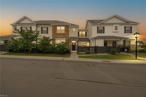 609 Kathy Ann Way W, Carrollton, VA, 23314-2440 | Card Image