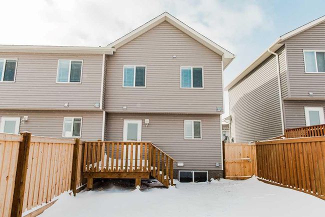 D - 11205 95 Street, Home with 3 bedrooms, 1 bathrooms and 2 parking in Clairmont AB | Image 35