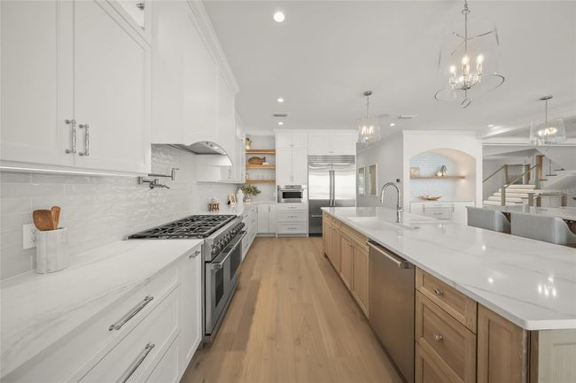 619 Key Royale Dr, House other with 5 bedrooms, 8 bathrooms and null parking in HOLMES BEACH FL | Image 9