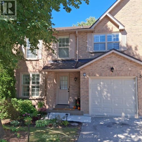 9-2272 Mowat Avenue, Oakville (RO River Oaks), ON, L6H5L8 | Card Image