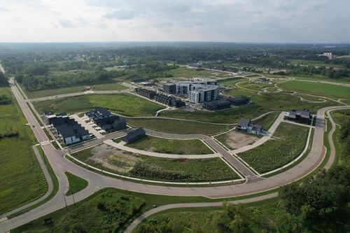 3008-9423 S Lake Vista Parkway, OAK CREEK, WI, 53154 | Card Image