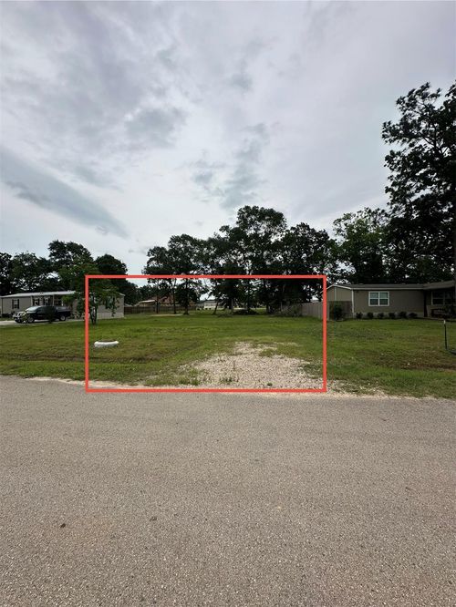 672 Wexford Dr, Conroe, TX, 77303-5368 | Card Image
