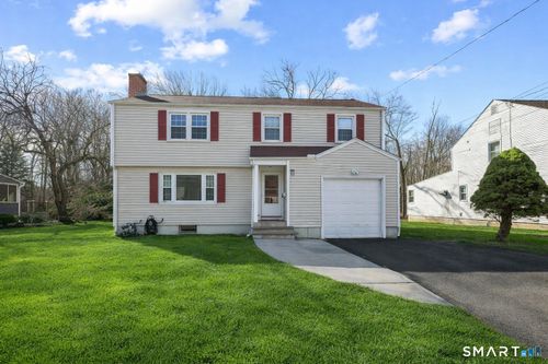 11 Lawler Road Road, West Hartford, CT, 06117 | Card Image