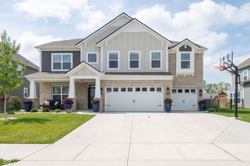 4331 Risen Star Way, Bargersville, IN, 46106-5576 | Card Image