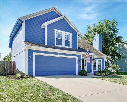 29033 W 185th St, Gardner, KS, 66030-8114 | Card Image