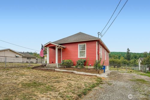 25813 Lawson St, Black Diamond, WA, 98010-9795 | Card Image