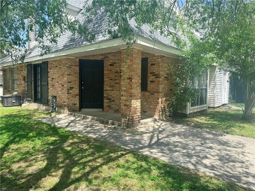 1500 Richmond Dr, Slidell, LA, 70458-2136 | Card Image