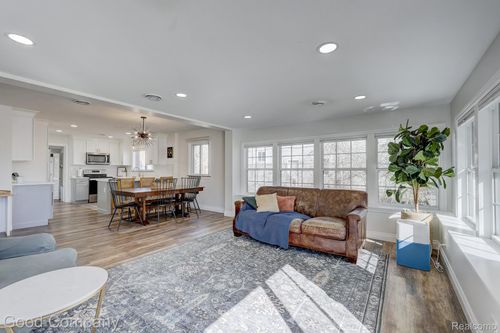 4896 Chicago Rd, Warren, MI, 48092-1481 | Card Image