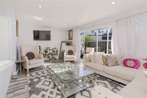 unit-22-11311 Tampa Ave, Porter Ranch, CA, 91326-1739 | Card Image