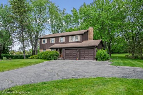 21 Old Barrington Rd, Lake Barrington, IL, 60010-1975 | Card Image