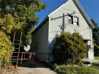 78 Appenheimer Avenue, Home with 4 bedrooms, 2 bathrooms and null parking in Buffalo NY | Image 2